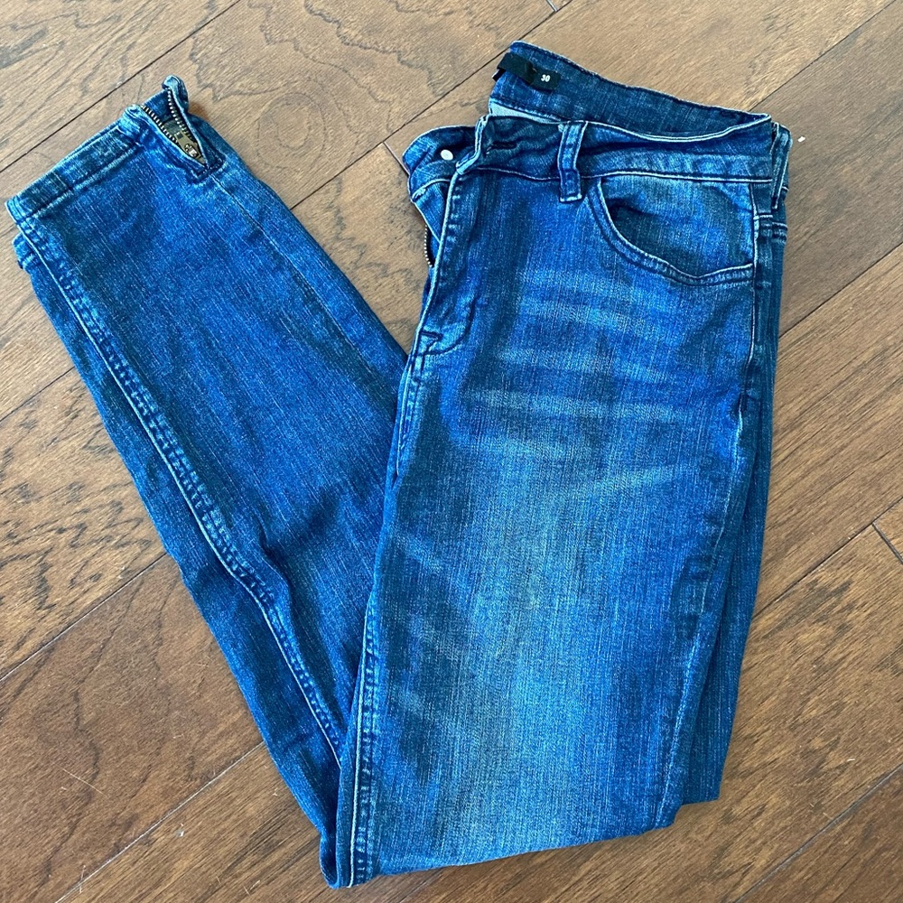 Skinny jeans